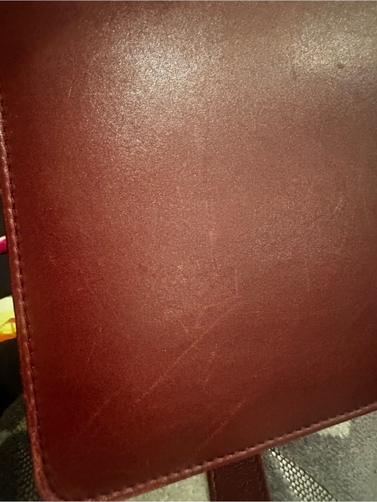 Cartier Les Must de Cartier Burgundy calfskin Leather Shoulder Bag